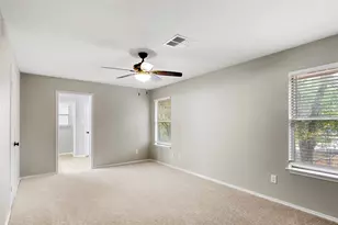 9 S Brook Pebble Ct, The Woodlands, TX 77380 - Photo 7