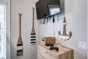 1022 Avenue L, Galveston, TX 77550 - Photo 17