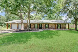 6930 S Oak Bend Dr, Alvin, TX 77511 - Photo 1