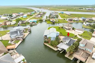 139 Driftwood Rd, Freeport, TX 77541 - Photo 9