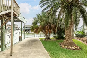 139 Driftwood Rd, Freeport, TX 77541 - Photo 33