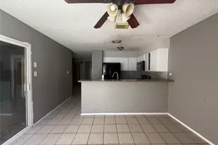 8498 Dairy View Ln, Houston, TX 77072 - Photo 9