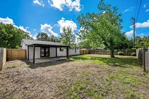 523 Lazy Ln, Brazoria, TX 77422 - Photo 43