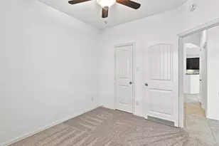 637 Maple Point Dr E, Conroe, TX 77301 - Photo 35