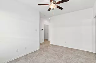 637 Maple Point Dr E, Conroe, TX 77301 - Photo 35