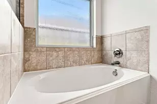 637 Maple Point Dr E, Conroe, TX 77301 - Photo 25