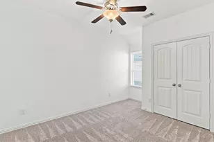 637 Maple Point Dr E, Conroe, TX 77301 - Photo 37