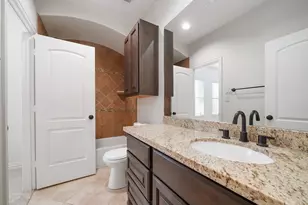5947 Turtle Beach Ln, Houston, TX 77036 - Photo 17