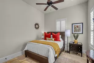 4608 Maple St, Bellaire, TX 77401 - Photo 25