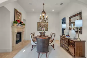 4608 Maple St, Bellaire, TX 77401 - Photo 13