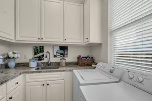 4608 Maple St, Bellaire, TX 77401 - Photo 43