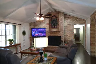 2502 20th St N, Texas City, TX 77590 - Photo 11