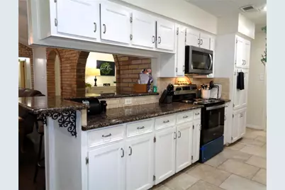 2502 20th Street N, Texas City, TX 77590 - Photo 13