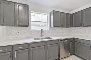 5811 N Magazine Cir, Houston, TX 77084 - Photo 13