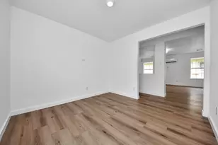7251 Liberty Tree Ln, Houston, TX 77049 - Photo 11