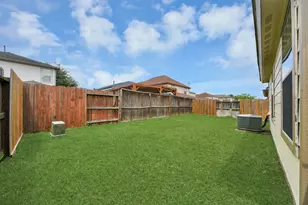 7251 Liberty Tree Ln, Houston, TX 77049 - Photo 21