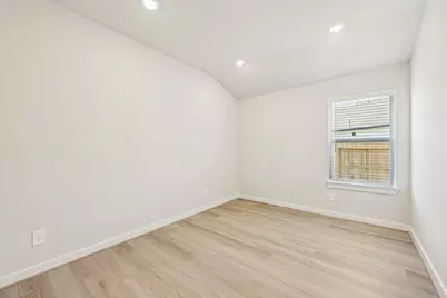 8210 Blackwell Cove Drive, Baytown, TX 77523 - Photo 19