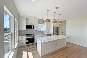 1989 Pedregal Dr, Crystal Beach, TX 77650 - Photo 7