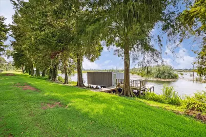 29331 County Road 25, Damon, TX 77430 - Photo 21