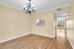 1800 Stoney Brook Dr, Houston, TX 77063 - Photo 13