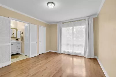 1800 Stoney Brook Drive #205, Houston, TX 77063 - Photo 17