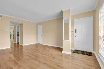 1800 Stoney Brook Drive #205, Houston, TX 77063 - Photo 7