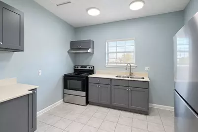 1810 24th St #2, Galveston, TX 77550 - Photo 3