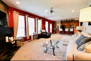135 S Spinning Wheel Cir, The Woodlands, TX 77382 - Photo 9
