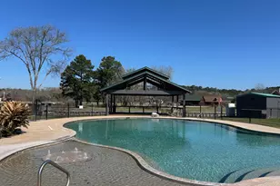 7 Wildwood Lake Dr, Huntsville, TX 77340 - Photo 1