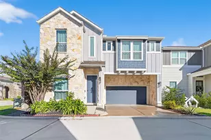 10016 Steeple Farms Dr, Houston, TX 77080 - Photo 1