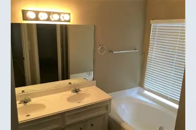 2411 Morgan Ridge Lane, Spring, TX 77386 - Photo 9