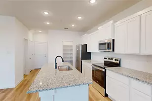 2923 Parks Mccoy Ln, Grand Prairie, TX 75052 - Photo 11