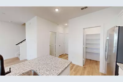 2923 Parks McCoy Lane, Grand Prairie, TX 75052 - Photo 13