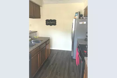 2402 Sycamore Avenue #B3, Huntsville, TX 77320 - Photo 9
