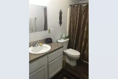 2402 Sycamore Avenue #B3, Huntsville, TX 77320 - Photo 11