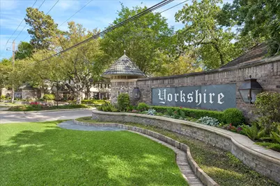 620 Stoneleigh Drive, Houston, TX 77079 - Photo 39