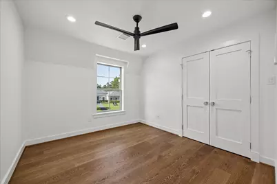 620 Stoneleigh Drive, Houston, TX 77079 - Photo 27