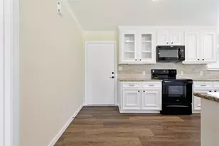 340 Oak Ridge Dr, Onalaska, TX 77360 - Photo 17