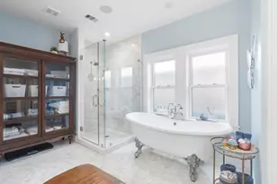 629 E 19th St, Houston, TX 77008 - Photo 5