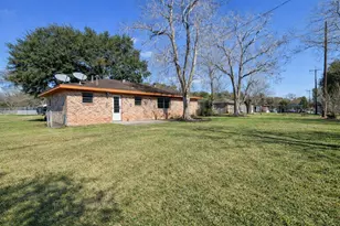 304 Frankie St, Wharton, TX 77488 - Photo 23