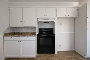 304 Frankie St, Wharton, TX 77488 - Photo 9