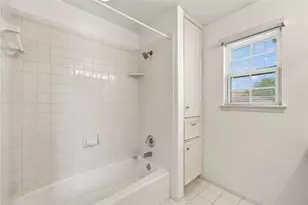 5125 Nina Lee Ln, Houston, TX 77092 - Photo 47