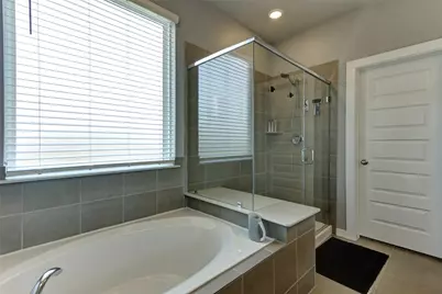 4910 Magnolia Springs Drive, Pearland, TX 77584 - Photo 17