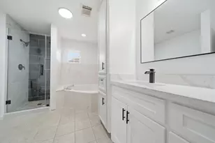 710 W 10th St, Houston, TX 77008 - Photo 17