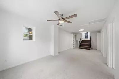 710 W 10th Street, Houston, TX 77008 - Photo 13