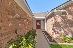 9631 Secretariat Dr, Houston, TX 77065 - Photo 5