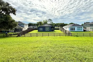 307 Twin Lakes Blvd W, West Columbia, TX 77486 - Photo 45