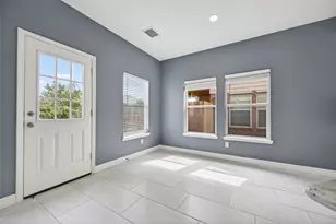 1919 Meadow Edge Ln, Spring, TX 77388 - Photo 17