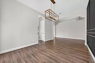 7211 Sylvan Birch Trl, Katy, TX 77493 - Photo 11