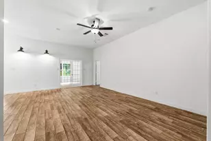 20878 White Oak Ln, Montgomery, TX 77316 - Photo 13